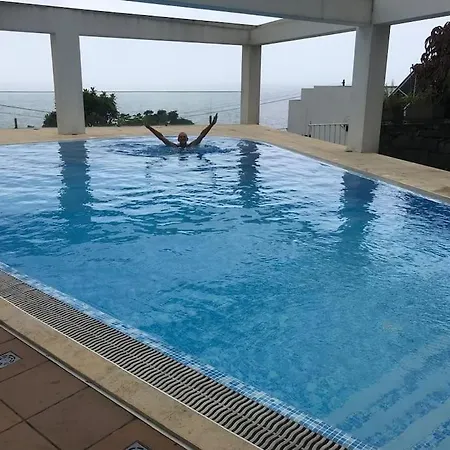 Sky T2, Vista Mar E Piscina Em Varadouro, Faial * Capelo