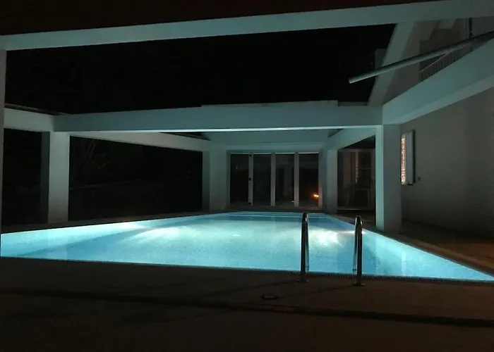 Sky T2, Vista Mar E Piscina Em Varadouro, Faial Appartement