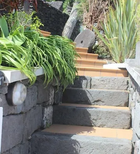 Appartement Sky T2, Vista Mar E Piscina Em Varadouro, Faial Capelo