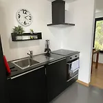 Sky T2, Vista Mar E Piscina Em Varadouro, Faial * Capelo