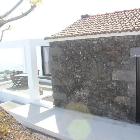 Sky T2, Vista Mar E Piscina Em Varadouro, Faial * Capelo