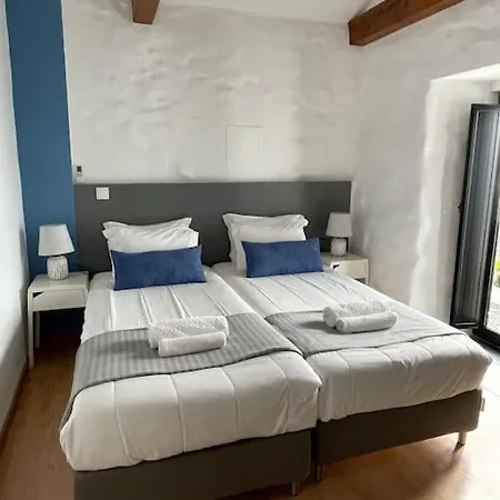 Sky T2, Vista Mar E Piscina Em Varadouro, Faial Lägenhet *
